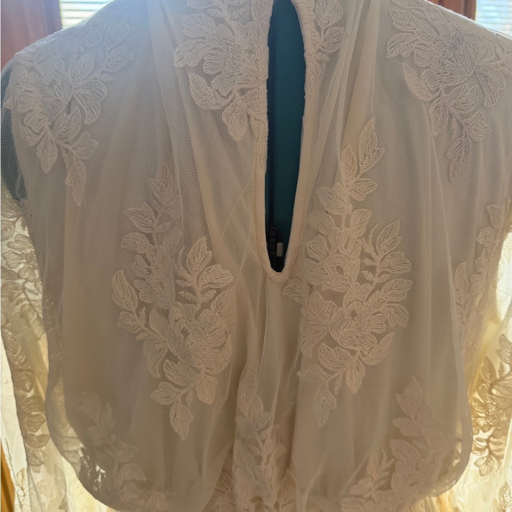 Torrid Festi Embroidered Lace Maxi Dress - Picture 6 of 11
